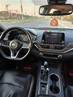 نيسان ألتيما